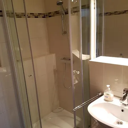 Apartment Maslinica *