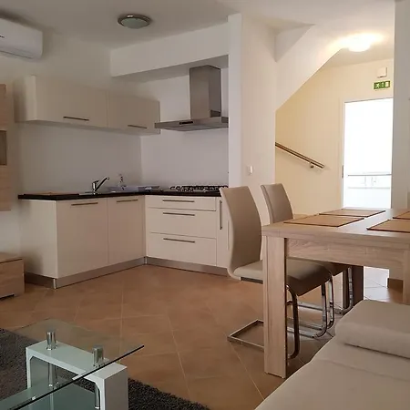 Apartment Maslinica Vrboska