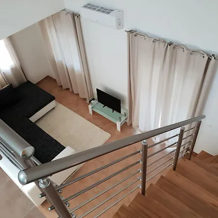 Maslinica Apartment *