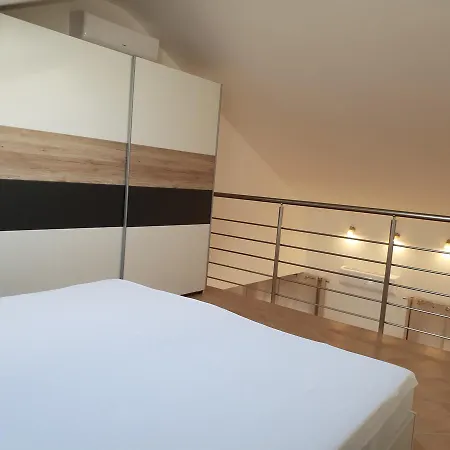 Maslinica Apartment