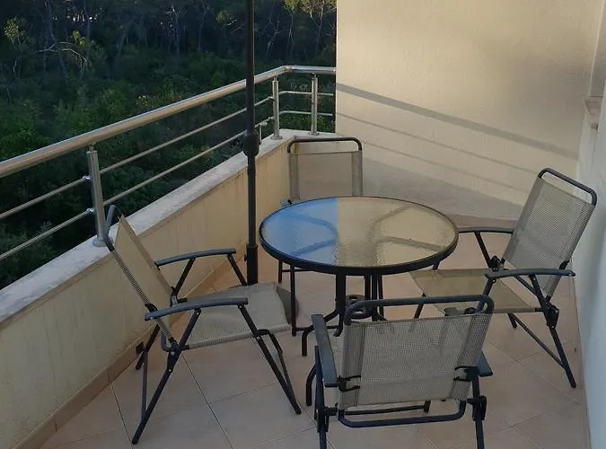 Maslinica Apartamento